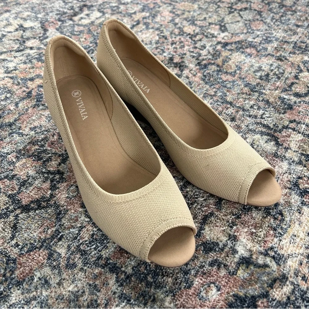 Vivaia Tamia Peep Toe Wedge in Almond Beige Cream size 40.5 / 9.5 US